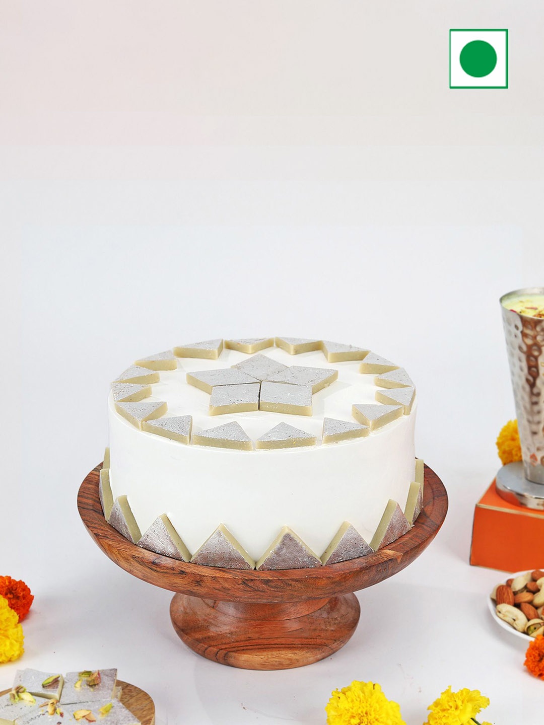 

IGP Kaju Katli Flavour Eggless Round Cake- 600g, White
