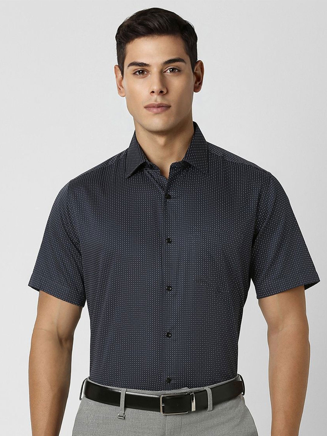 

Van Heusen Men Spread Collar Micro Ditsy Printed Cotton Formal Shirt, Black