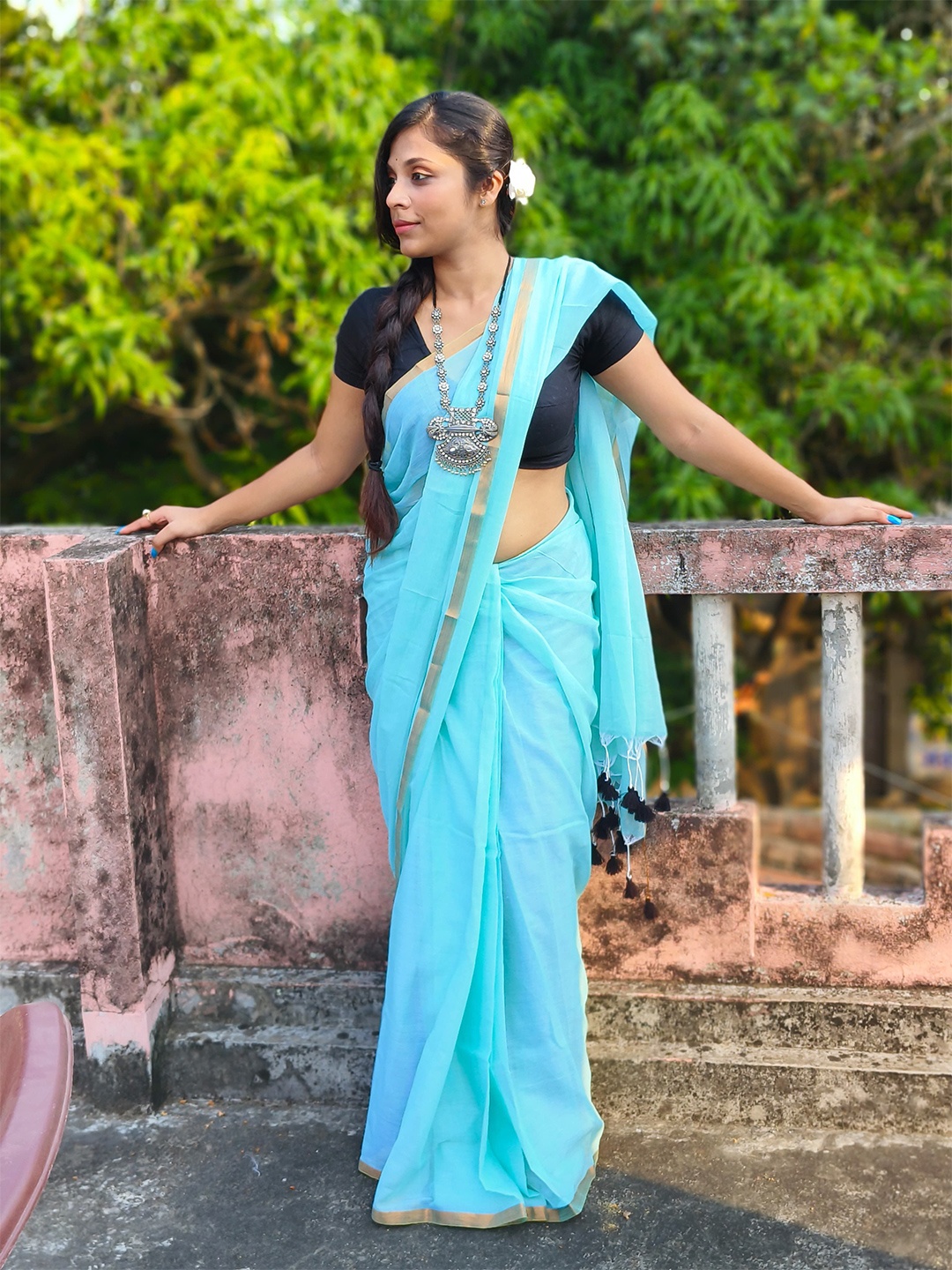 

Ruuprekha Zari Pure Cotton Khadi Saree, Coral