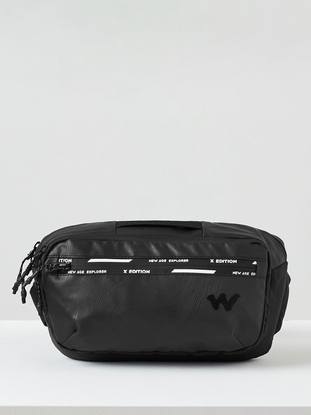 

Wildcraft Unisex Textured Messenger Bag, Black
