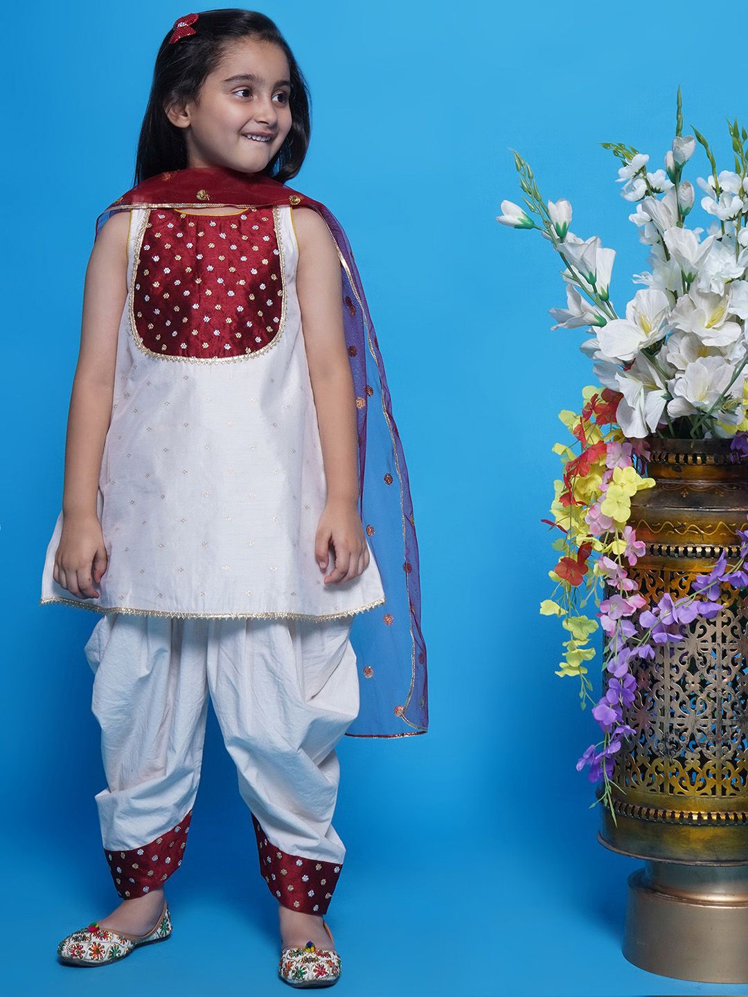 

Little Bansi Girls Geometric Embroidered A-Line Kurta With Salwar & Dupatta, Cream