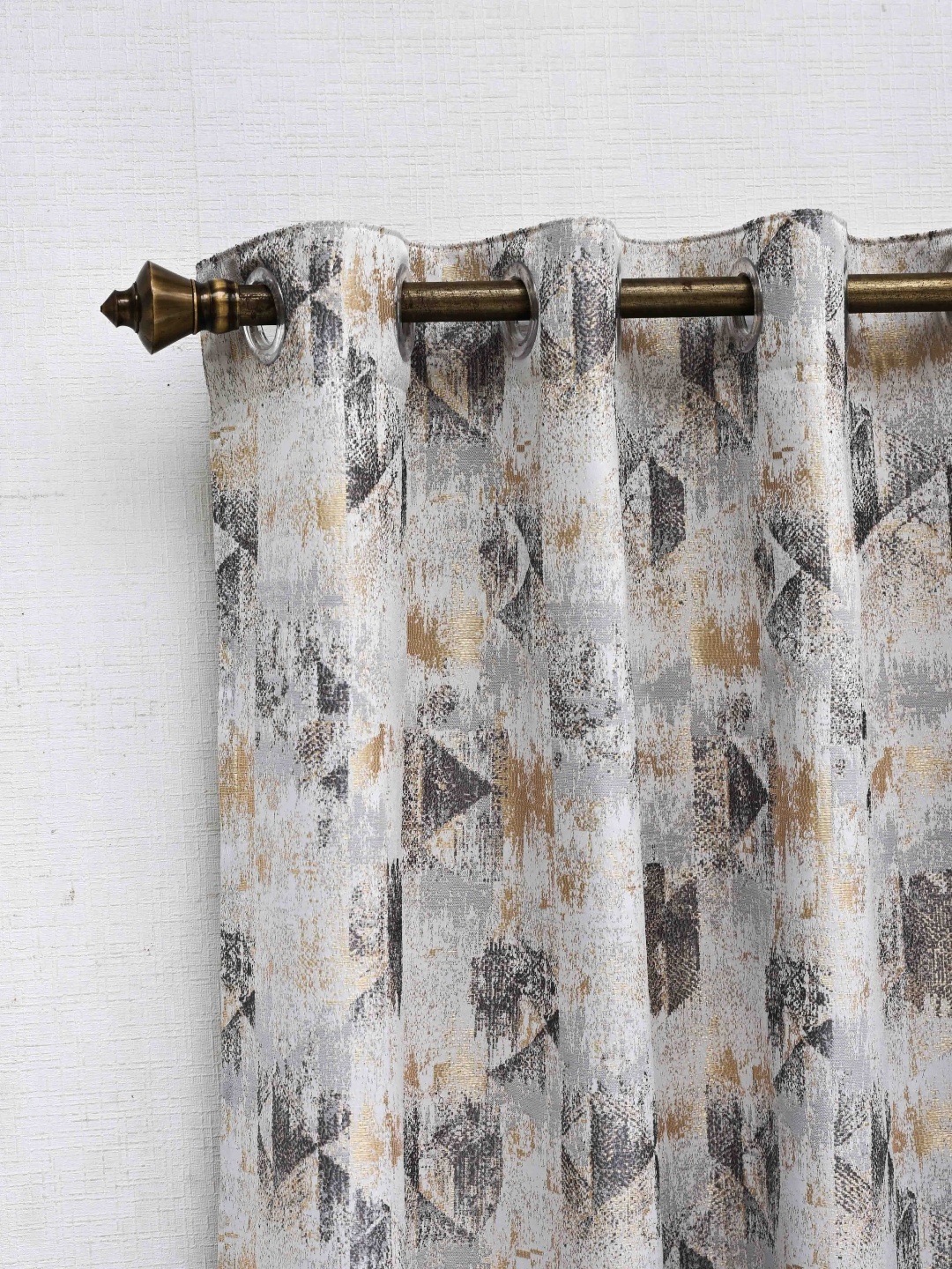 

Ariana Grey & White Window Curtain