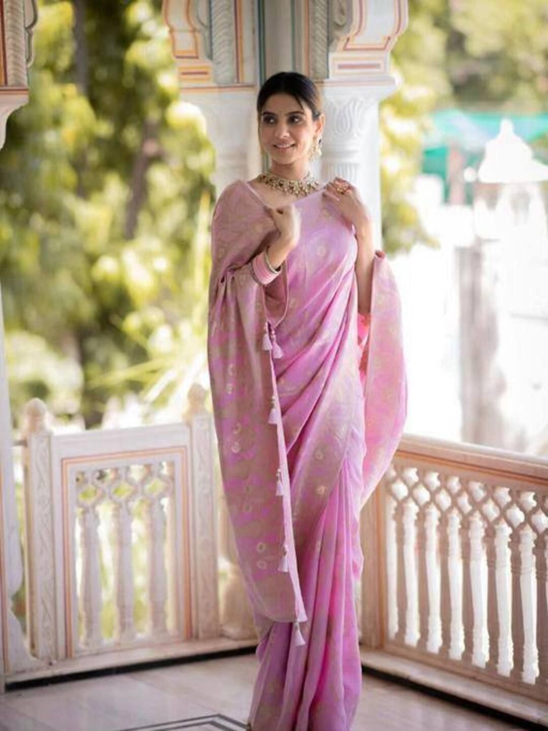 

SANJANA SILK Chanderi Floral Zari Art Silk Traditional Saree, Pink