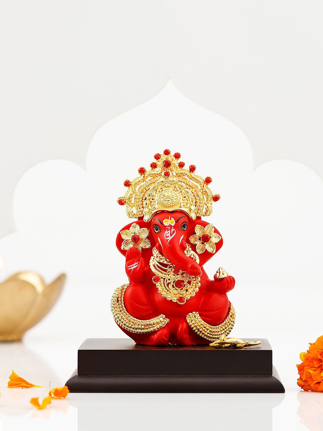 

IGP Red Lord Ganesh Showpieces