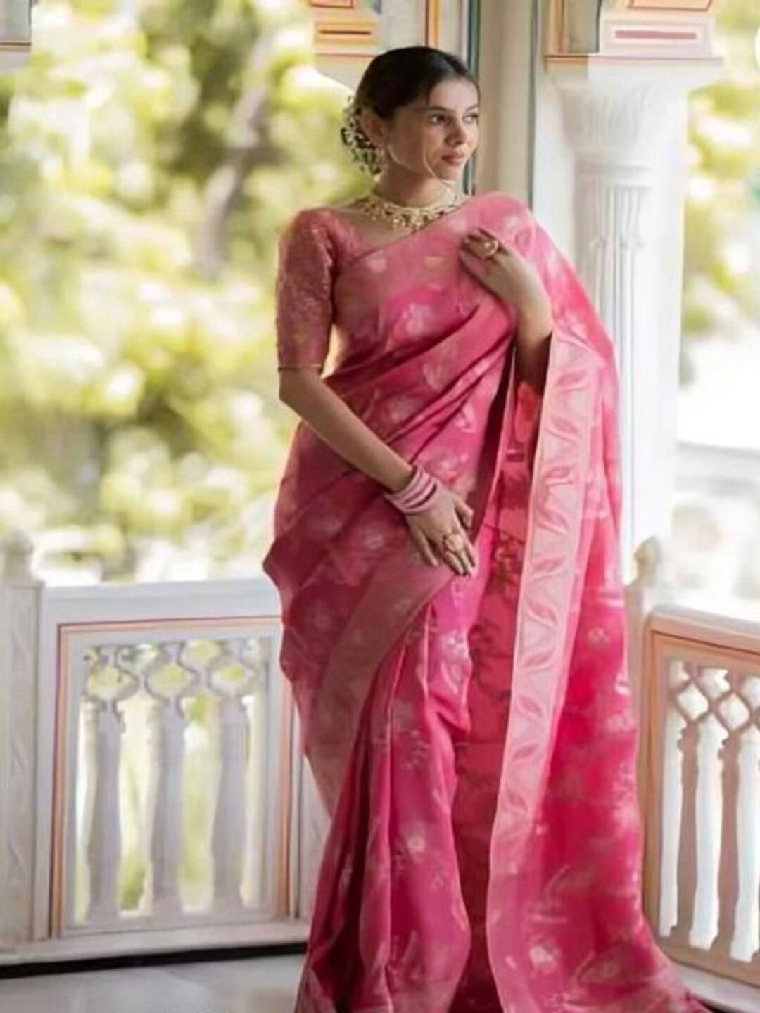 

Sitanjali Woven Design Zari Chanderi Saree, Pink