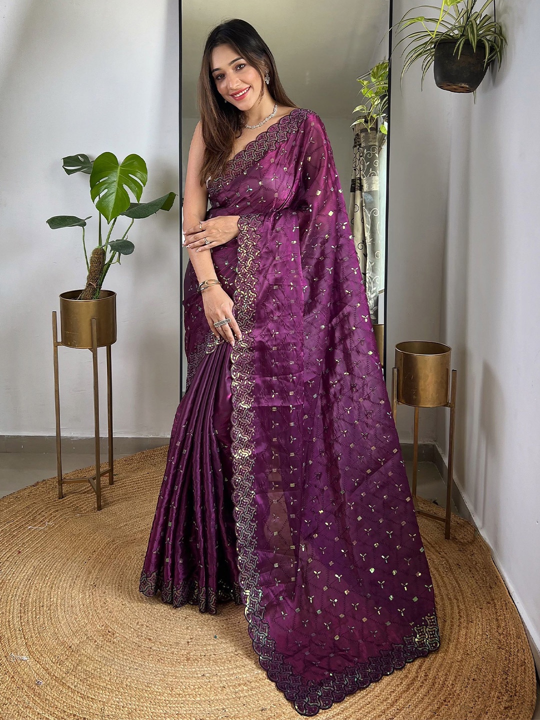 

Anouk Sequinned Tissue Saree, Burgundy