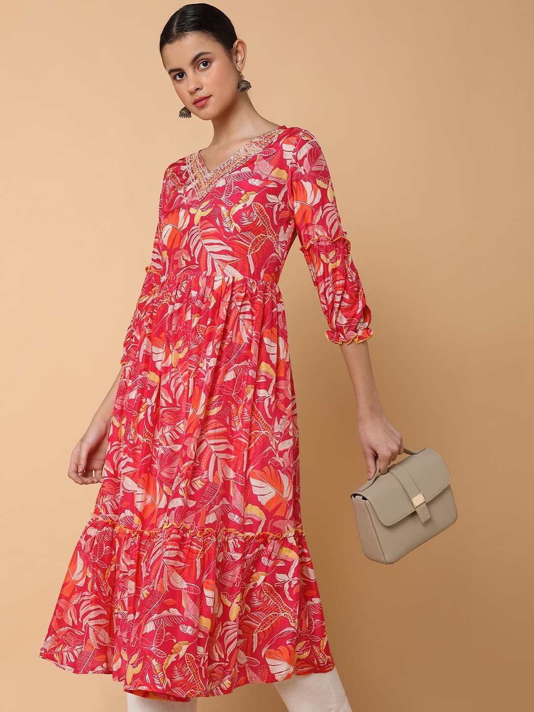 

SHOWOFF Floral Printed V-Neck Beads and Stones A-Line Kurta, Pink