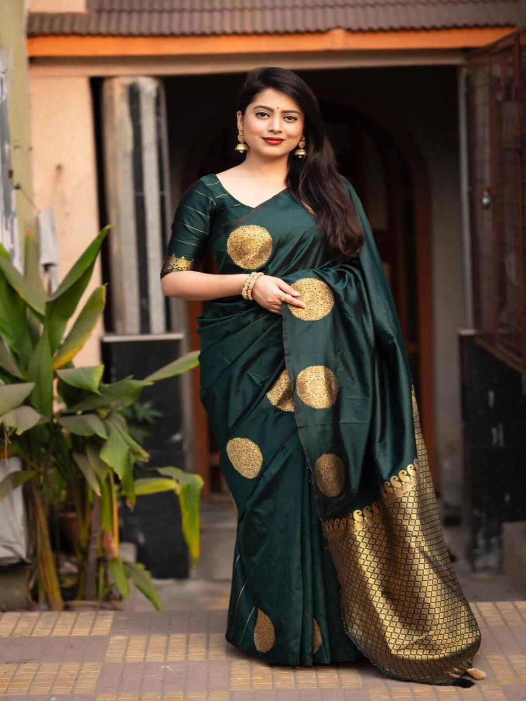 

SANJANA SILK Ethnic Motifs Zari Chanderi Saree, Green