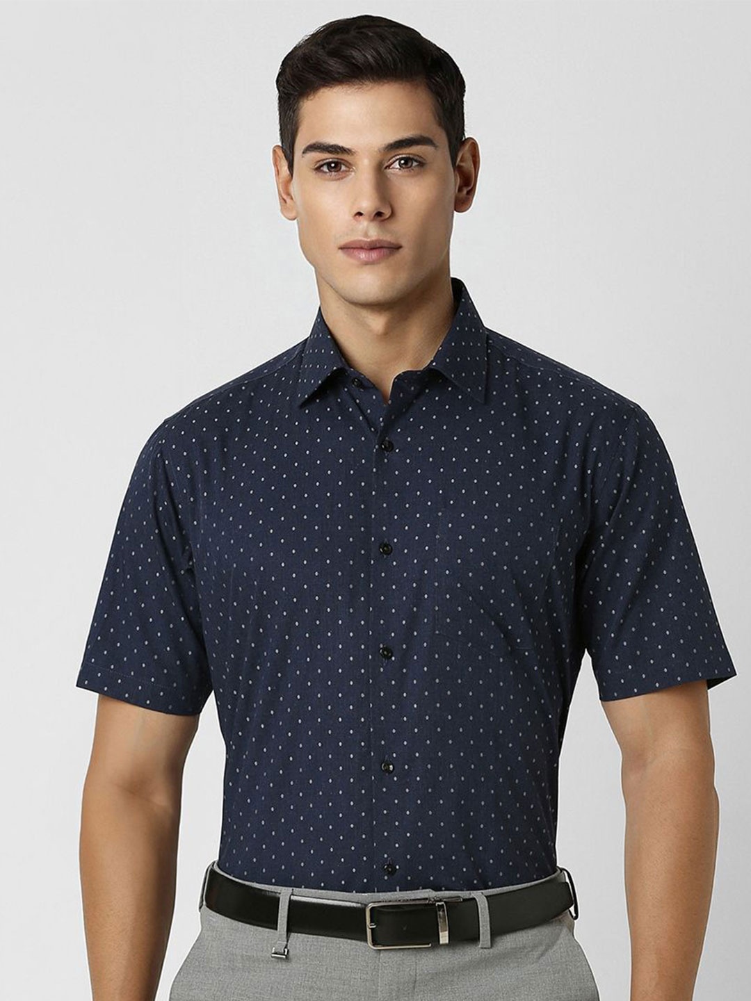 

Van Heusen Men Spread Collar Micro Ditsy Printed Cotton Formal Shirt, Navy blue