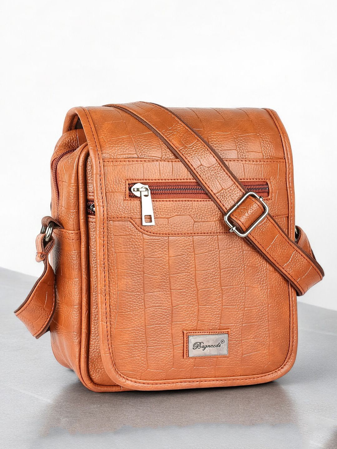 

bagneeds Unisex Textured Messenger Bag, Tan