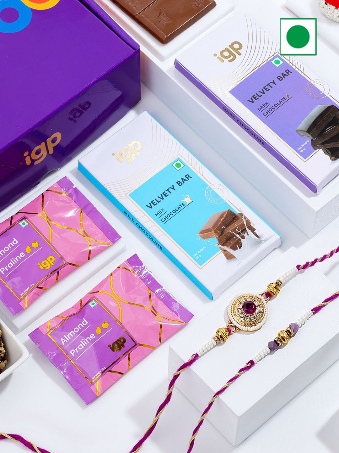 

IGP 6Pc Rakhi With Assorted Gift, Brown