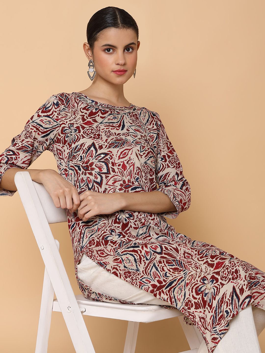 

SHOWOFF Floral Printed Straight Kurta, Cream