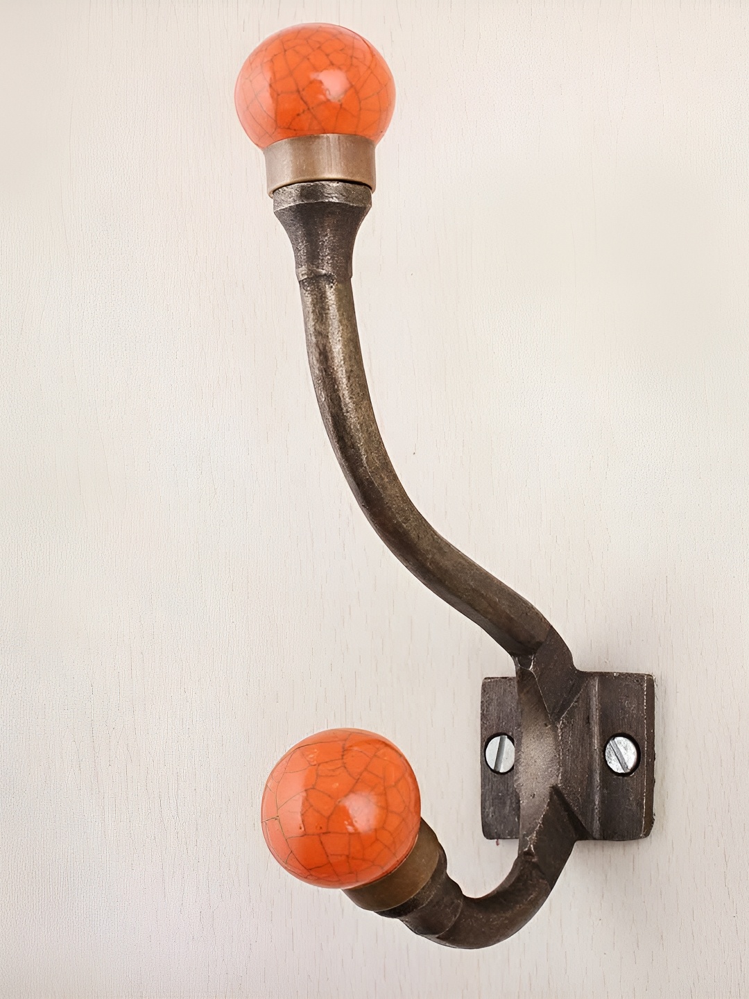 

Indianshelf Orange-Colored & Brown 4 Pieces Printed Metal Hooks