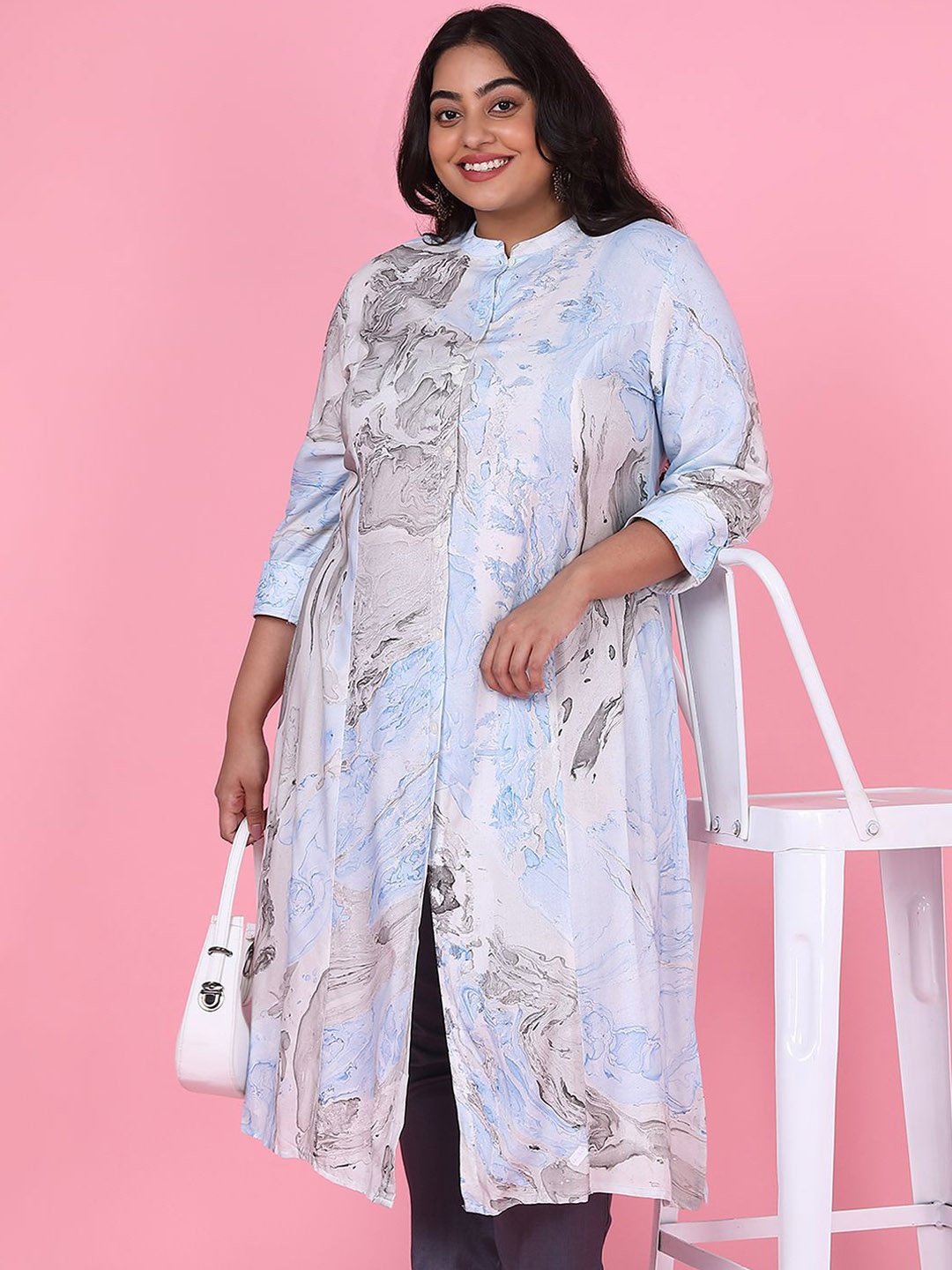 

SHOWOFF Plus Size Abstract Printed Mandarin Collar Cotton Straigth Kurta, Blue