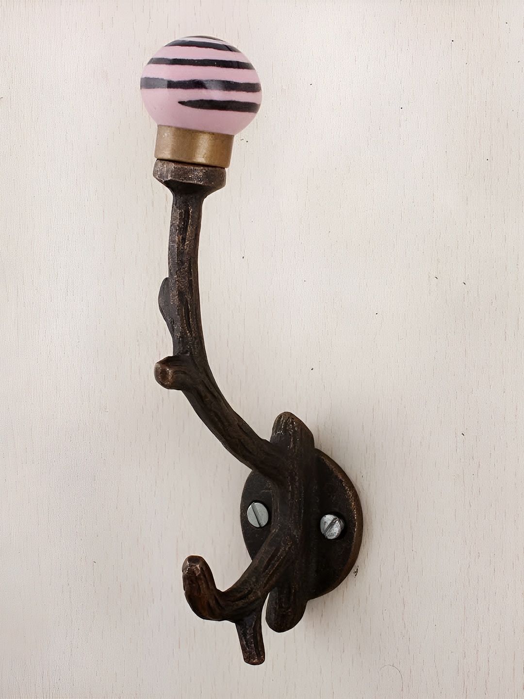 

Indianshelf Pink & Brown 4 Pieces Printed Metal Hooks