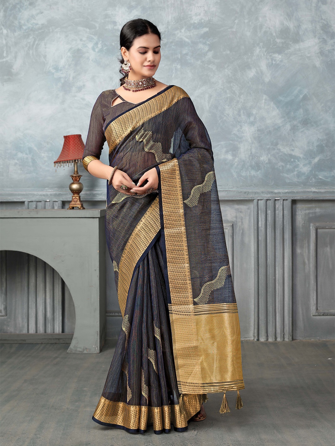 

ALAGINI Geometric Embroidered Sequinned Saree, Navy blue