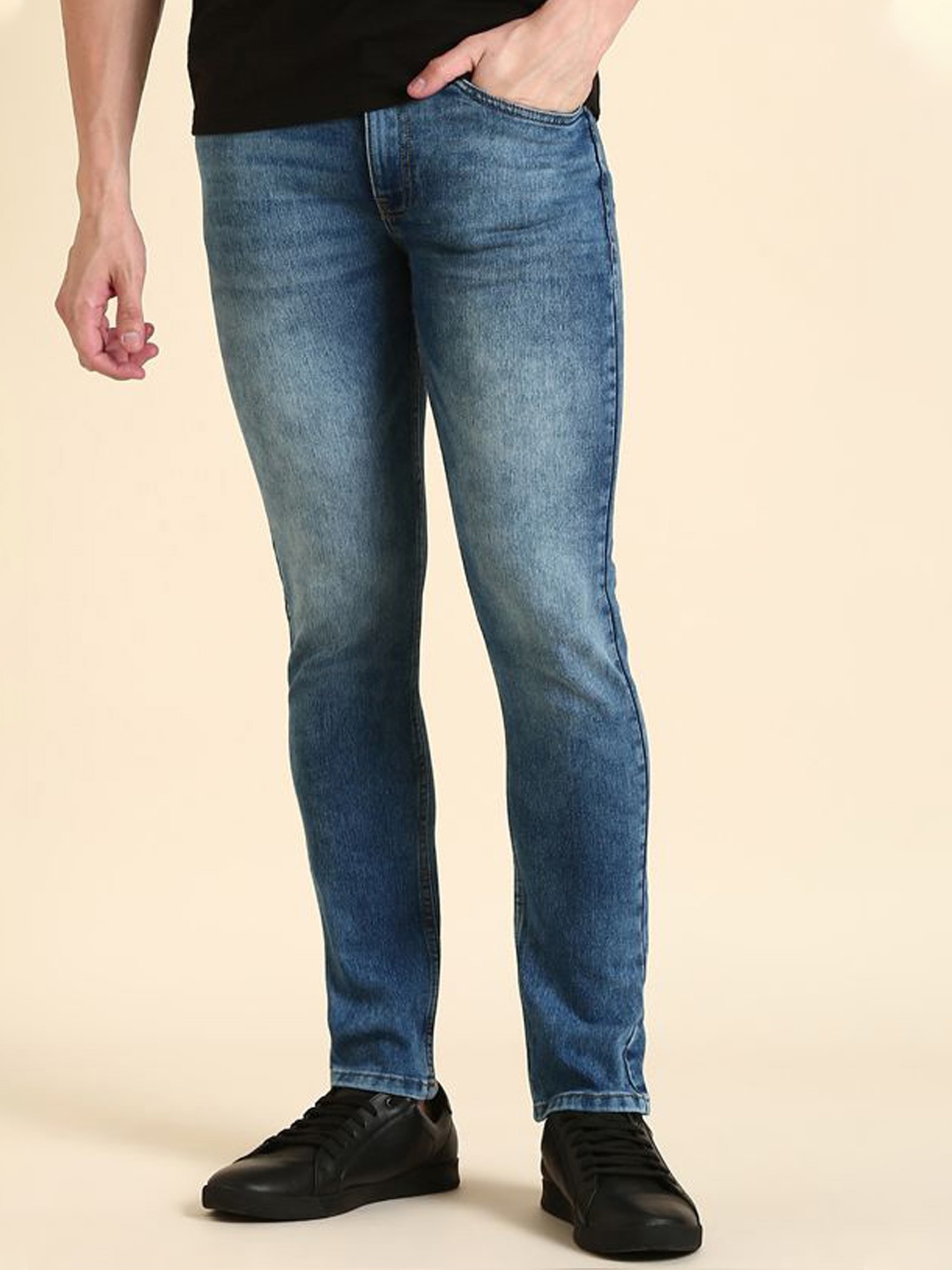 

Harvard Men Skinny Fit Mid-Rise Heavy Fade Stretchable Jeans, Blue