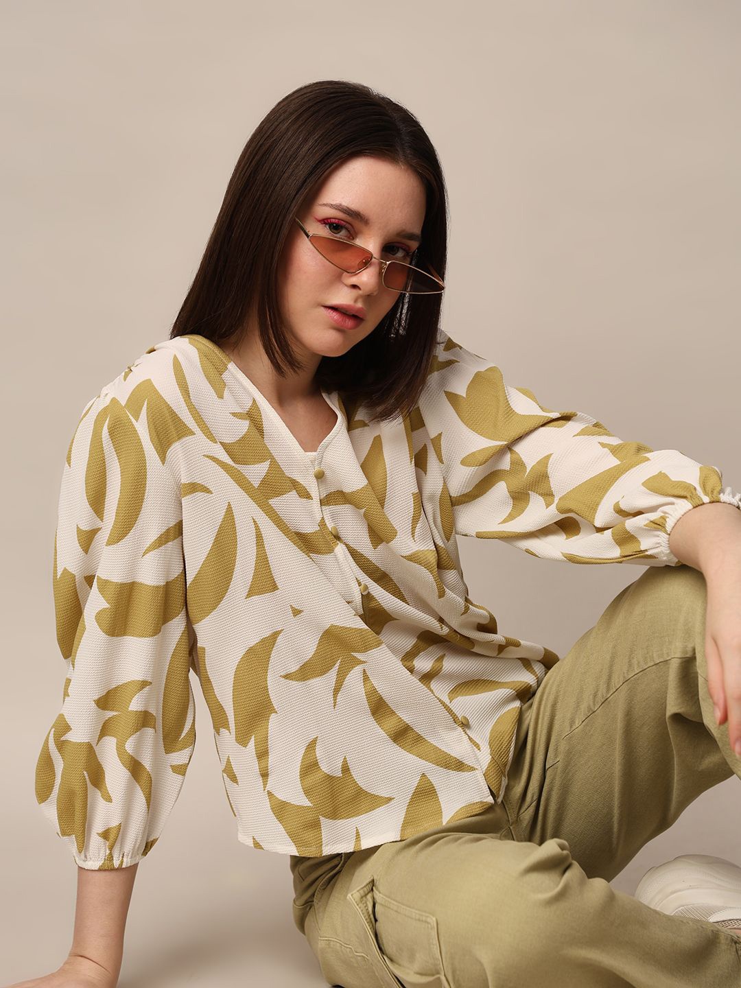 

ONLY Abstract Printed Puff Sleeve Crepe Wrap Top, Beige