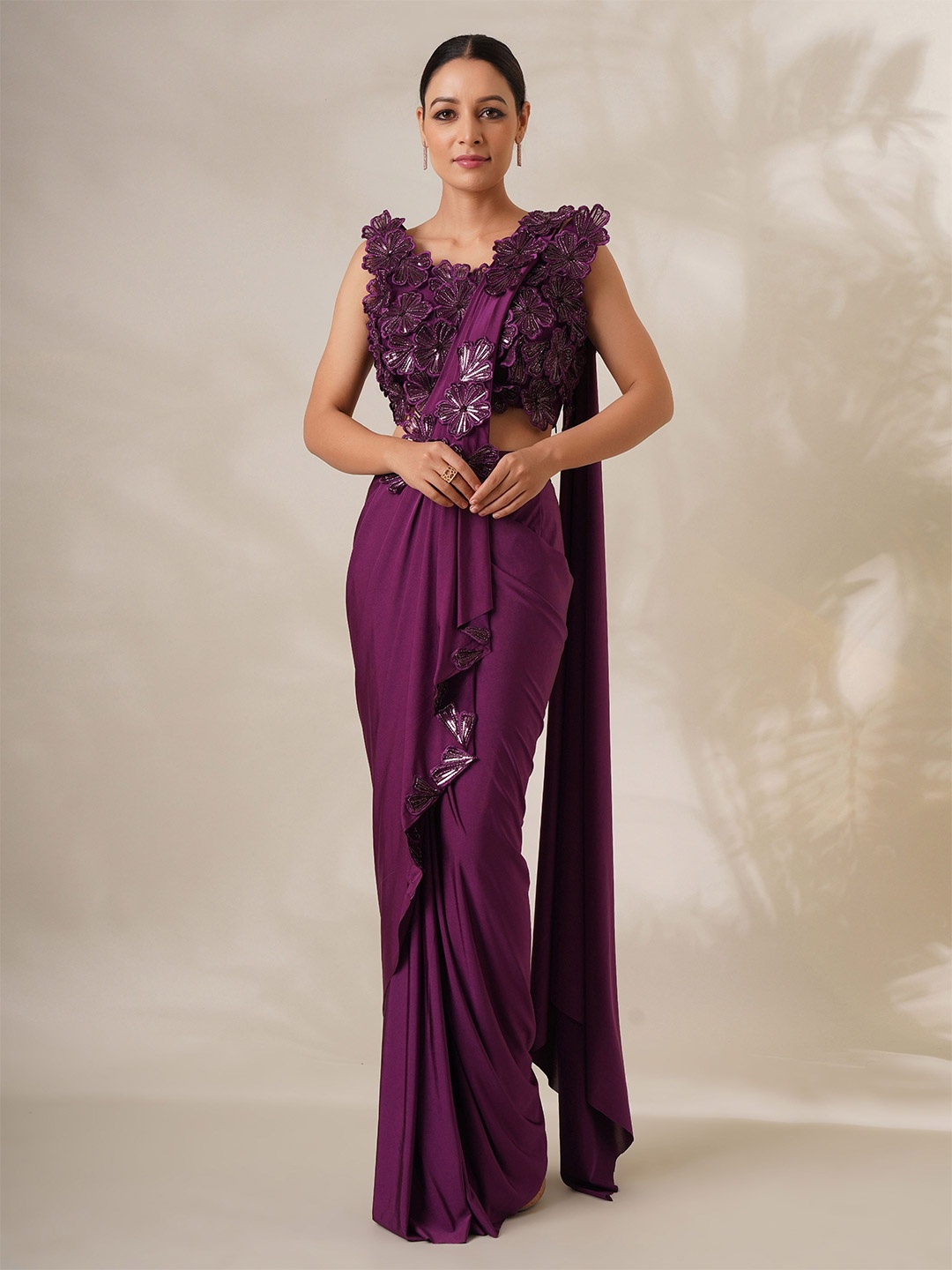 

Chaashni by Maansi & Ketan Embellished Patchwork Designer Saree, Burgundy