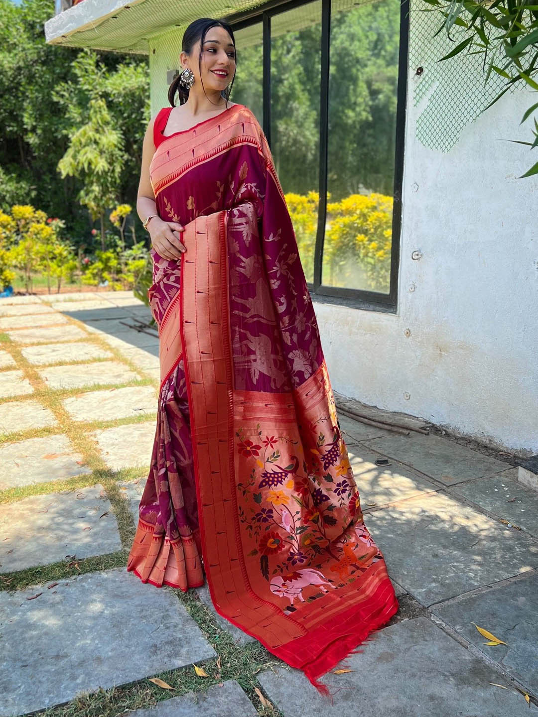 

LeeliPeeri Designer Woven Design Zari Paithani Saree, Purple