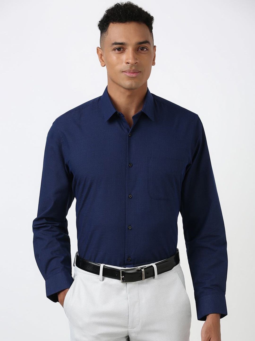 

Peter England Men Spread Collar Solid Cotton Formal Shirt, Navy blue