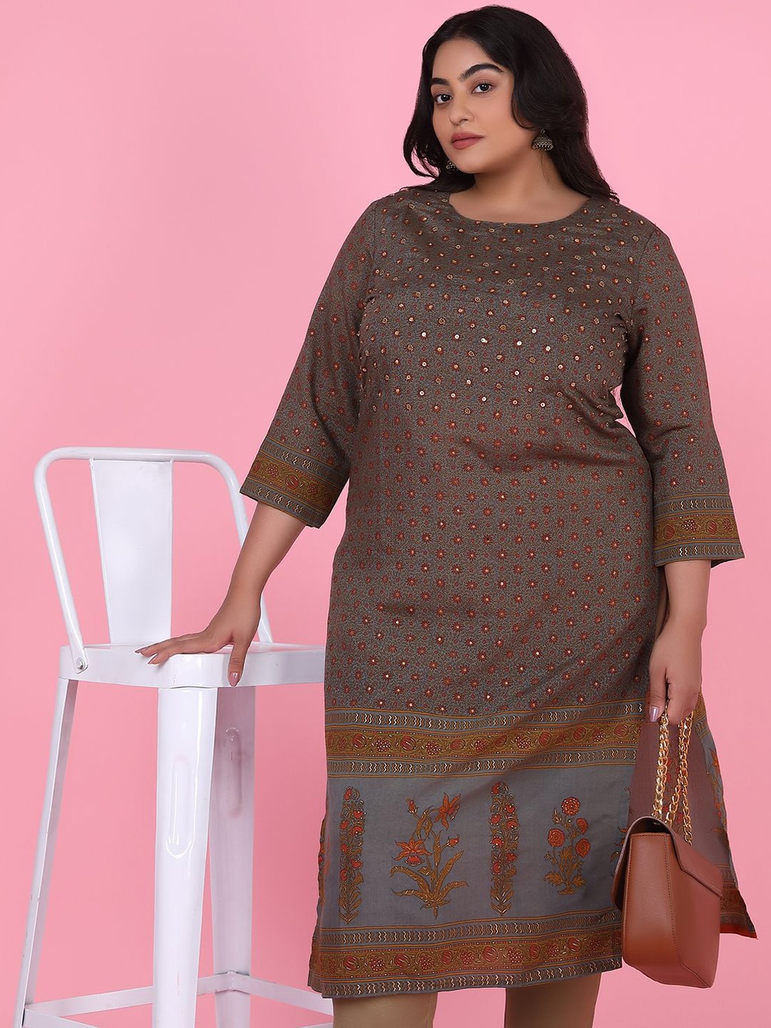 

SHOWOFF Plus Size Floral Printed Sequins Straight Kurta, Olive