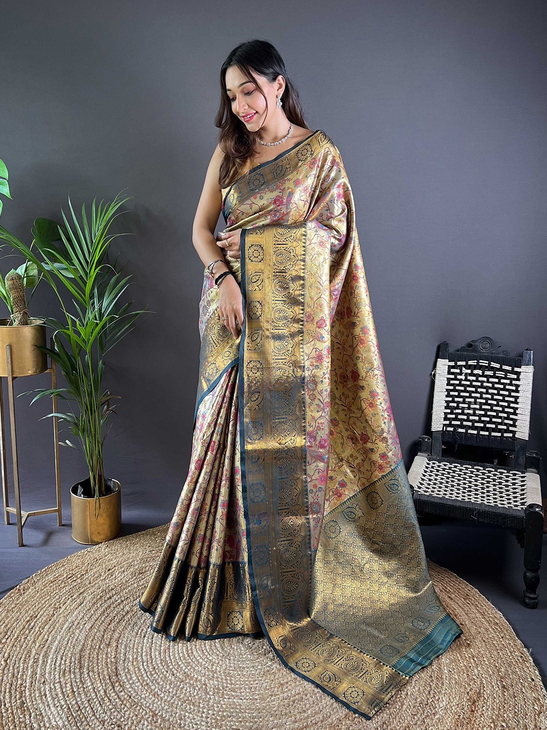 

Mitera Dharmavaram Silk Blend Woven Design Zari Traditional Saree, Green