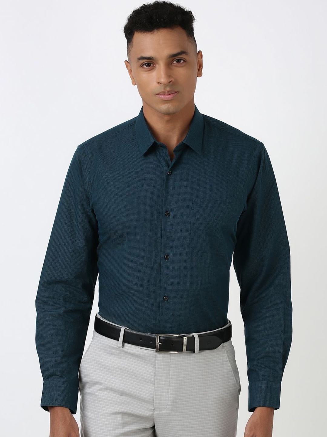 

Peter England Men Spread Collar Solid Cotton Formal Shirt, Teal