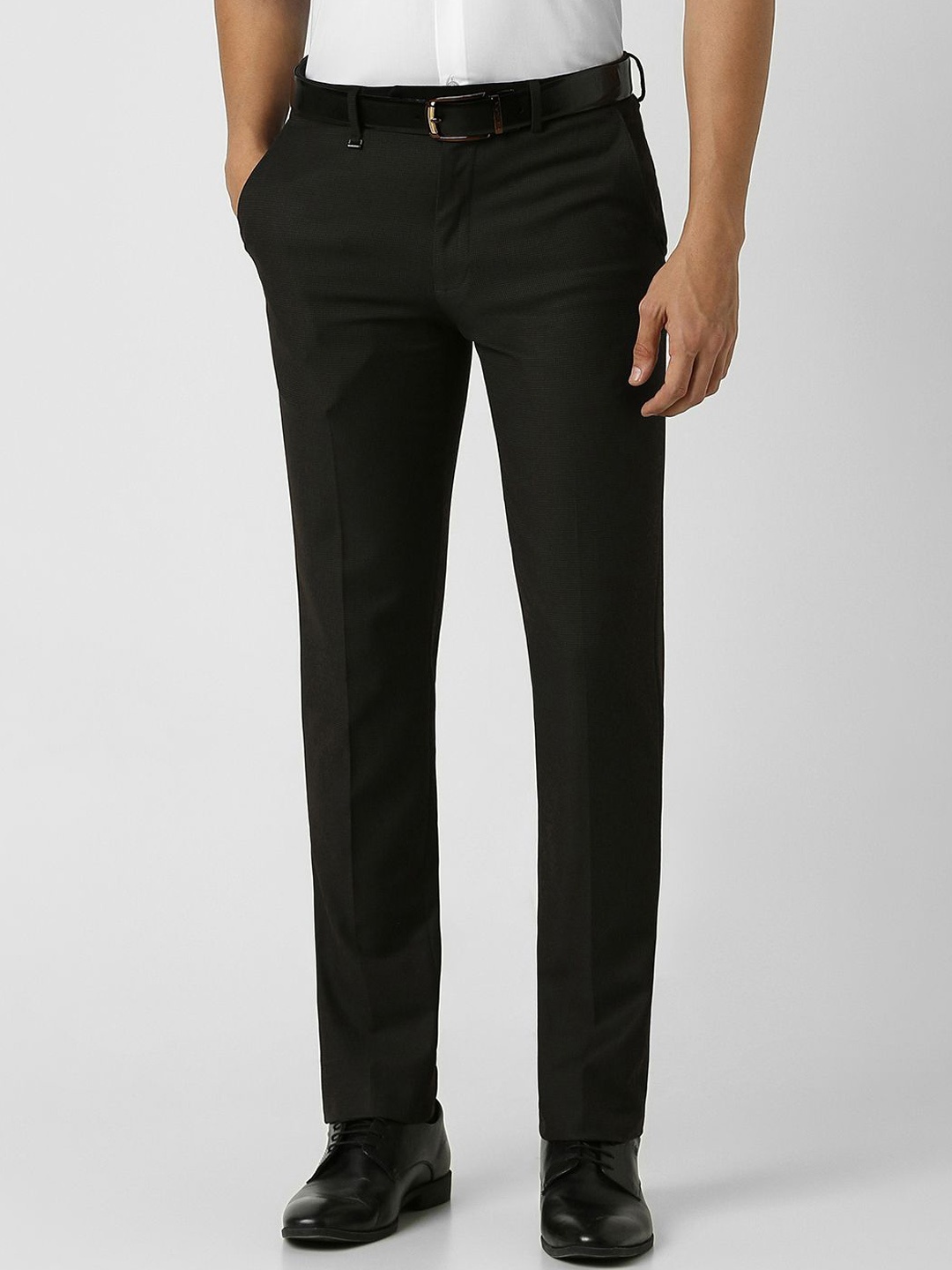

Van Heusen Men Slim Fit Formal Trousers, Black