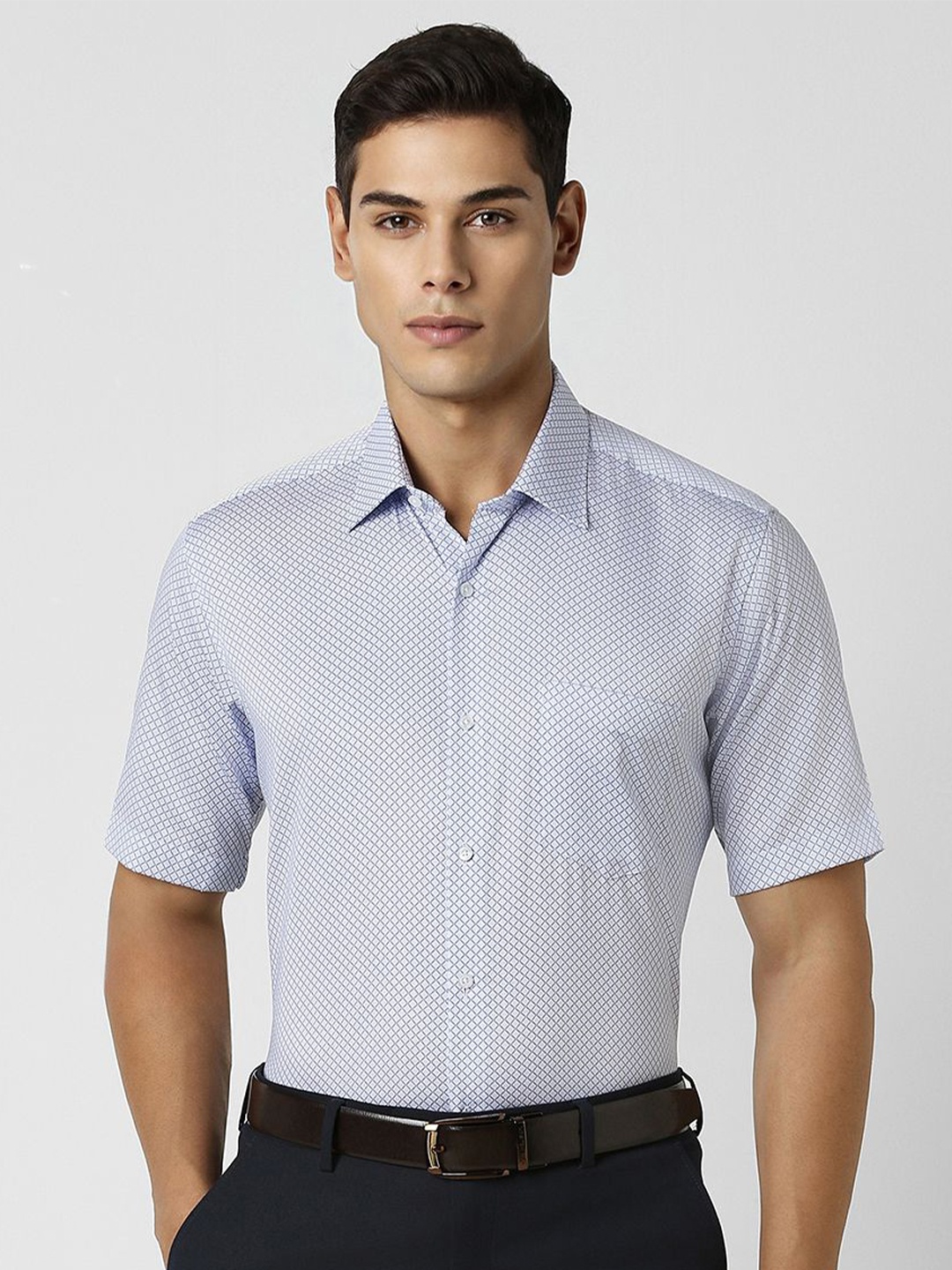 

Van Heusen Men Spread Collar Geometric Printed Cotton Party Shirt, Blue