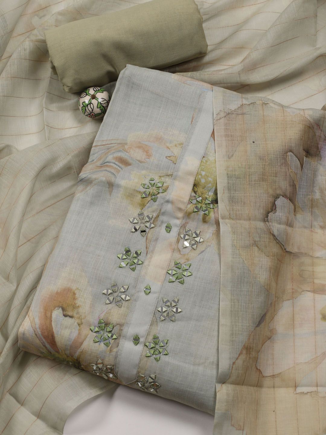 

Meena Bazaar Printed Linen Unstitched Dress Material, Green