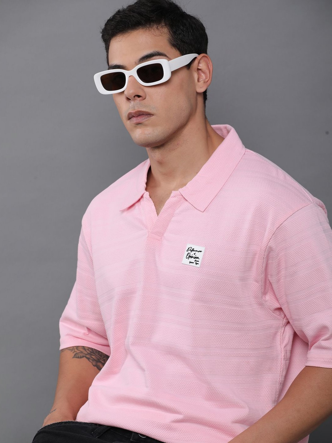 

Difference of Opinion Men Solid Popcorn Structure Oversized Polo T-Shirt, Pink