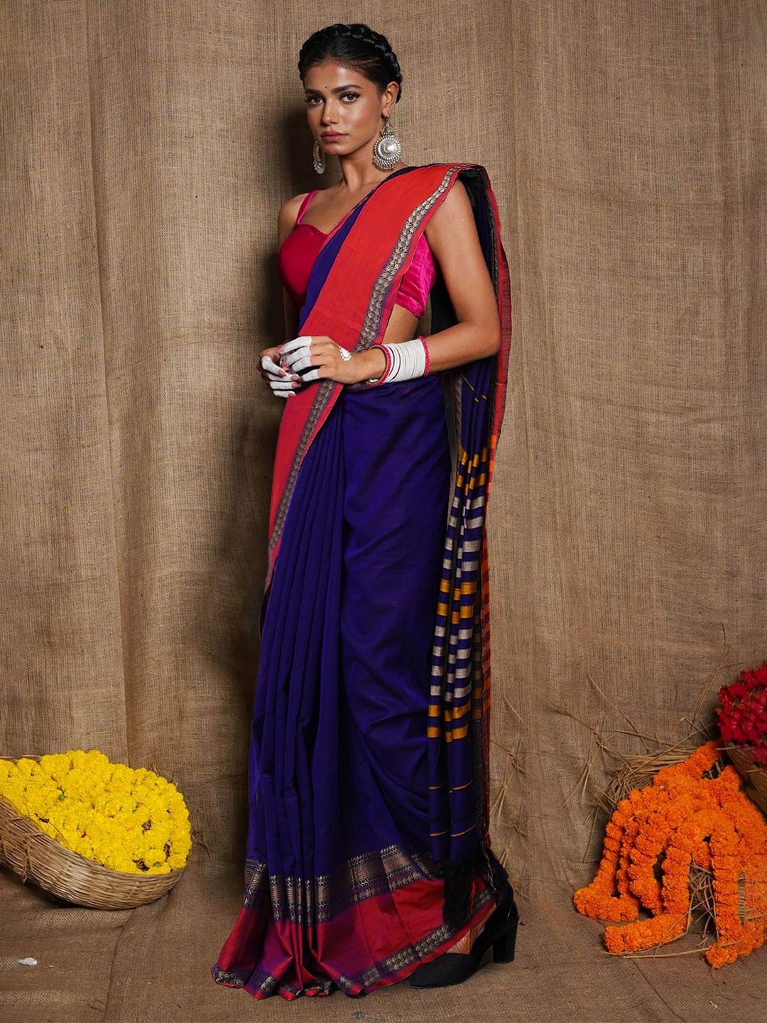 

Unnati Silks Zari Pure Cotton Handloom Narayan Peth Saree, Violet