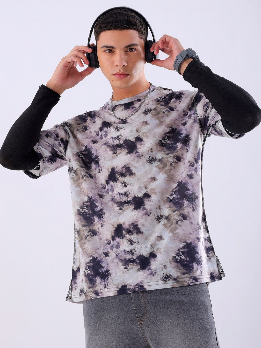 

The Indian Garage Co Men Tie and Dye Round Neck Oversized T-shirt, White