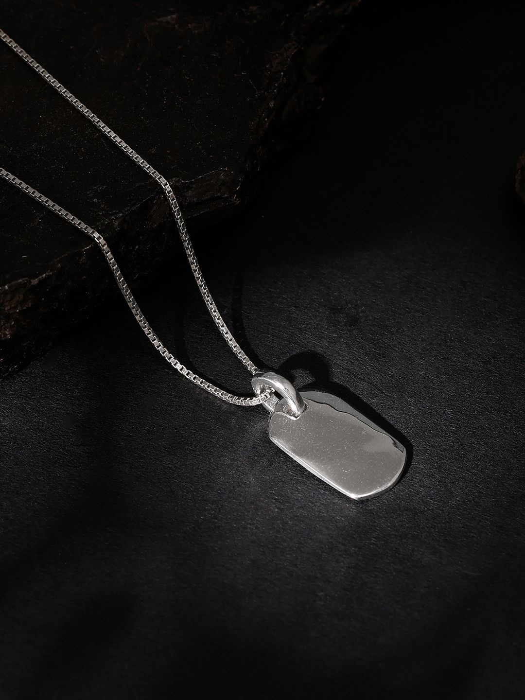 

GIVA Men 925 Silver Rhodium-Plated Oval Shaped Pendants with Chains