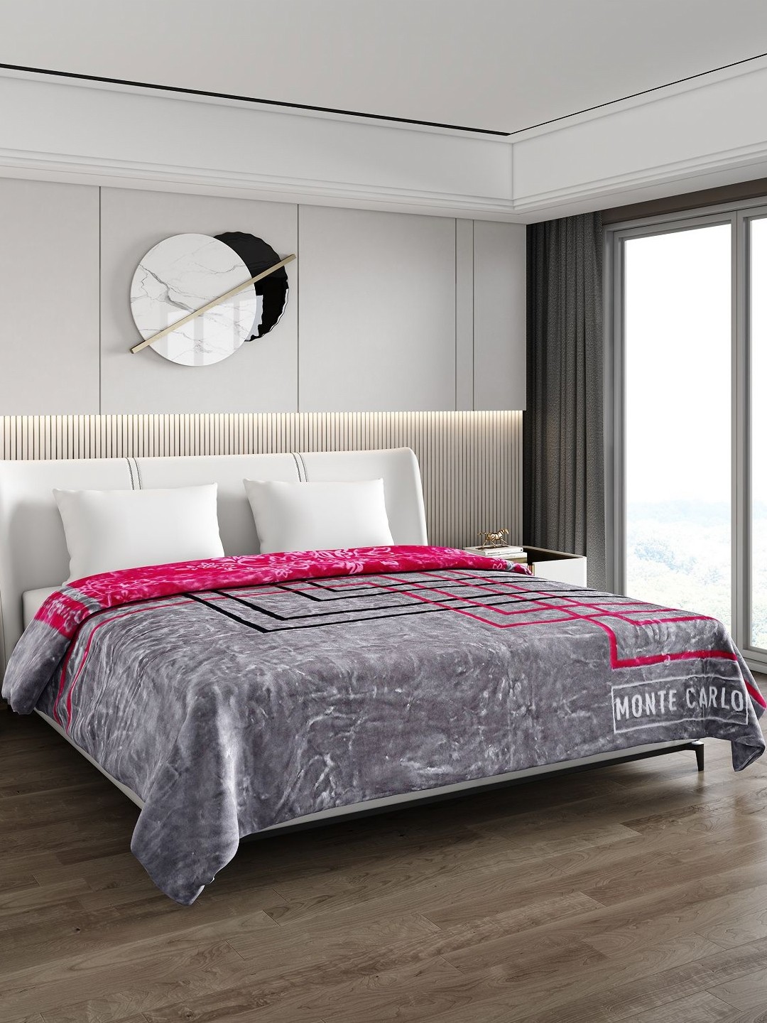 

Monte Carlo Grey & Pink Geometric Printed 850 GSM Heavy Winter Double Bed Blanket