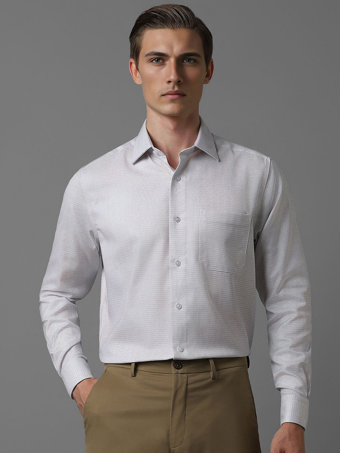 

Louis Philippe Men Classic Spread Collar Textured Solid Cotton Formal Shirt, Grey