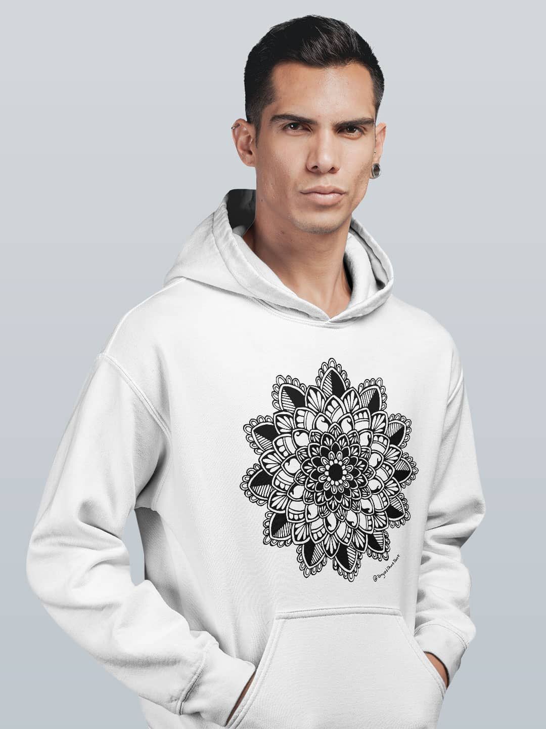 

macmerise Men Printed Hooded Sweatshirt, White