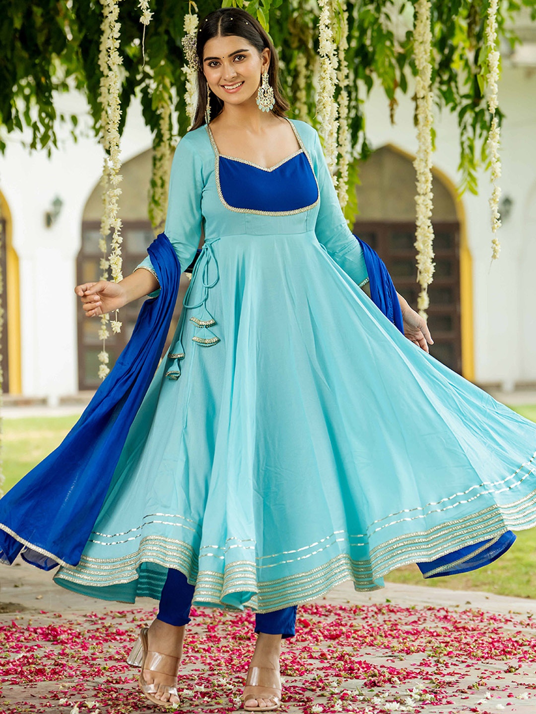 

GAYRAA Sweetheart Neck Thread Work Anarkali Kurta With Trouser & Dupatta, Blue