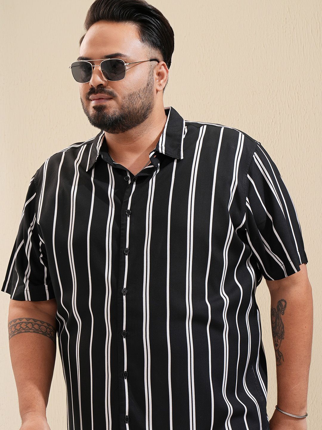 

HIGHLANDER Men Spread Collar Striped Plus Size Casual Shirt, Black