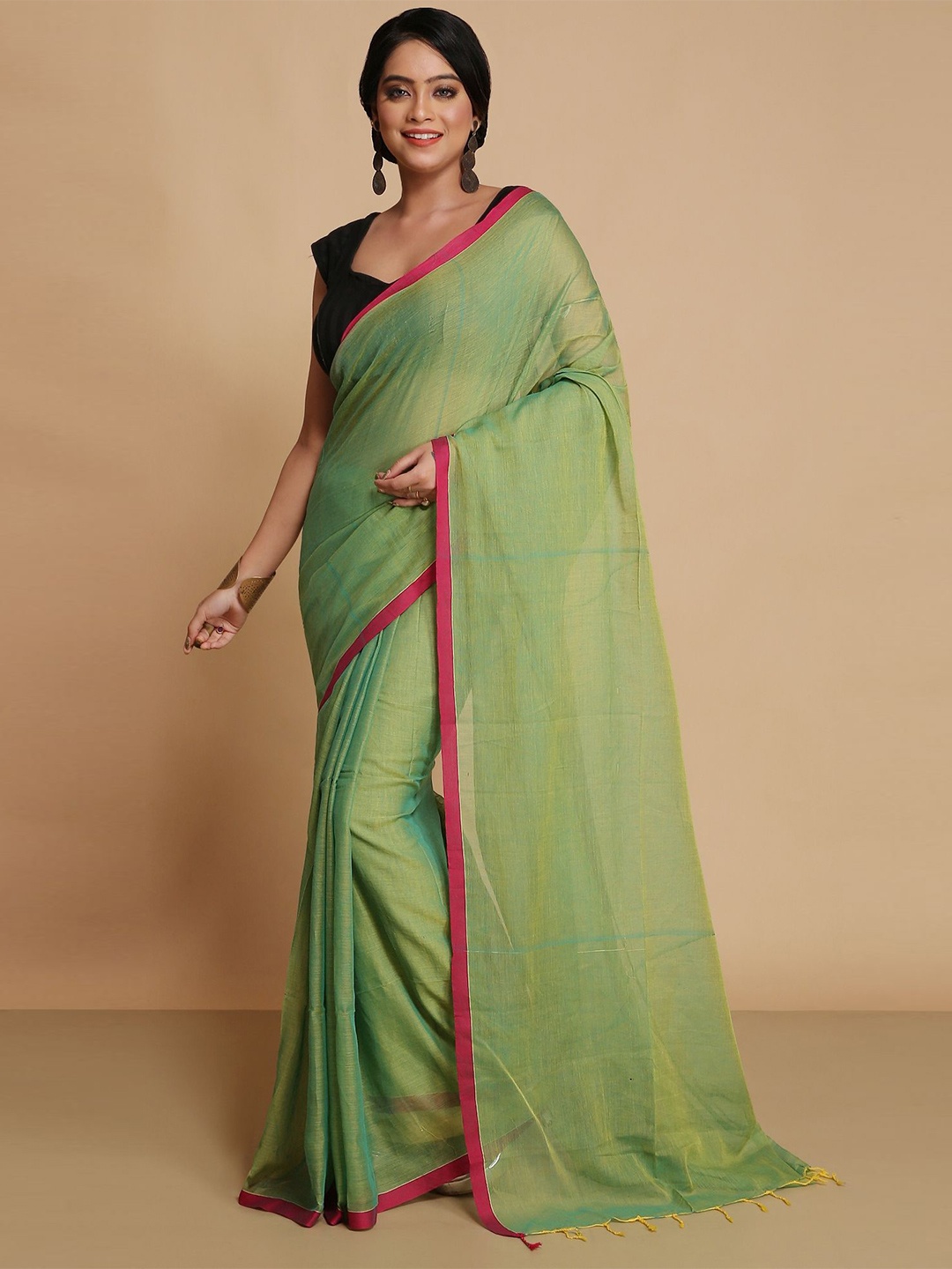 

WoodenTant Pure Cotton Solid Saree, Green