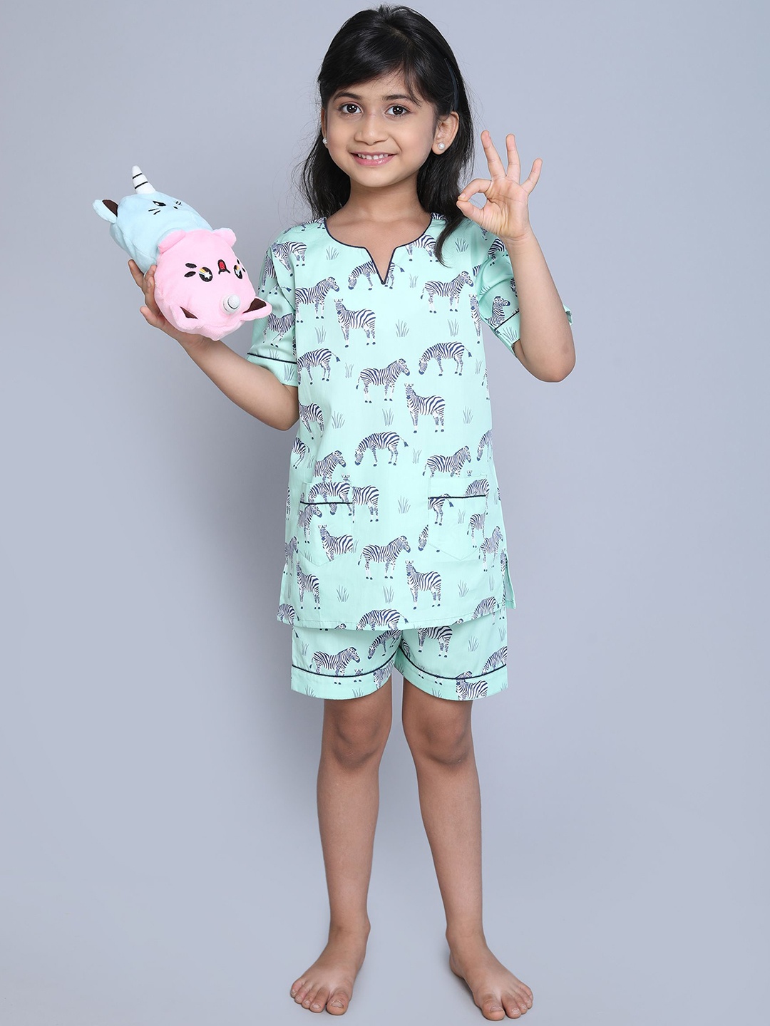 

BAESD Girls Conversational Night suit, Green