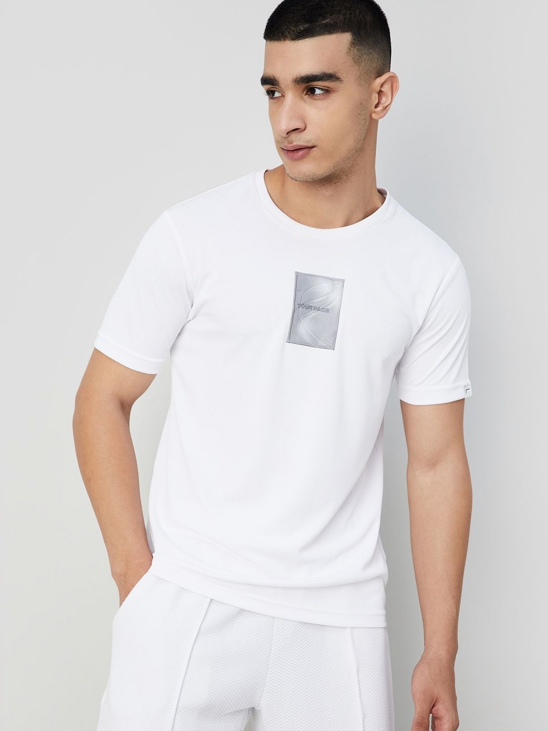 

Fame Forever by Lifestyle Men Solid Round Neck T-shirt, White