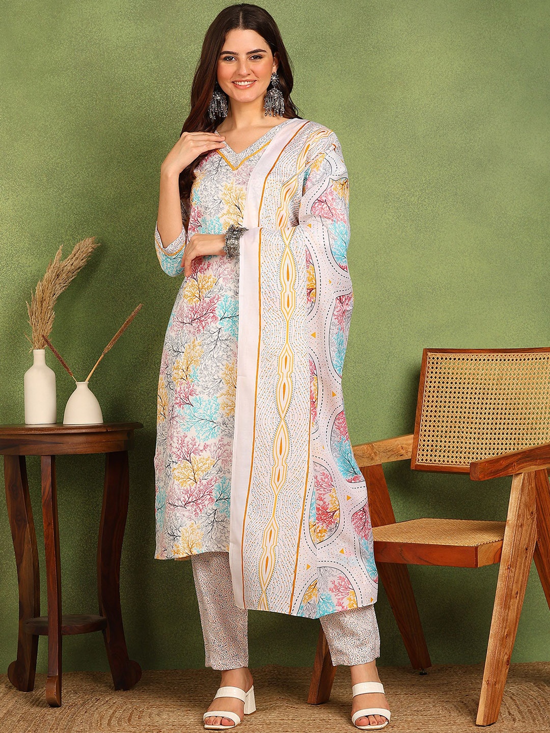 

DSK STUDIO Floral Printed V-Neck Straight Kurta With Trousers & Dupatta, Cream