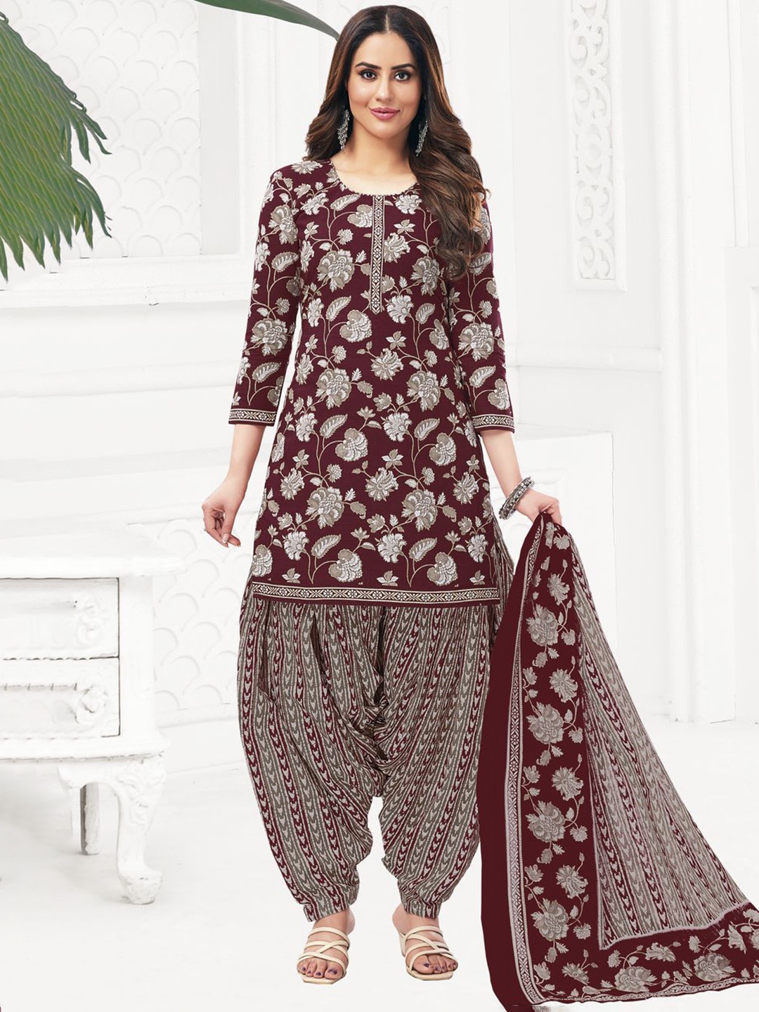 

MIRAAN Floral Printed Pure Cotton Straight Kurta with Patiala & Dupatta, Maroon