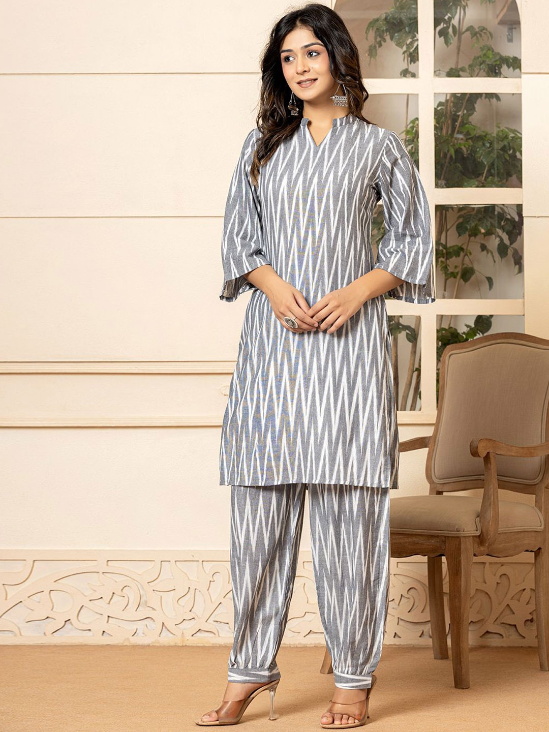 

Yufta Printed Mandarin Collar Pure Cotton Tunic With Trouser, Grey