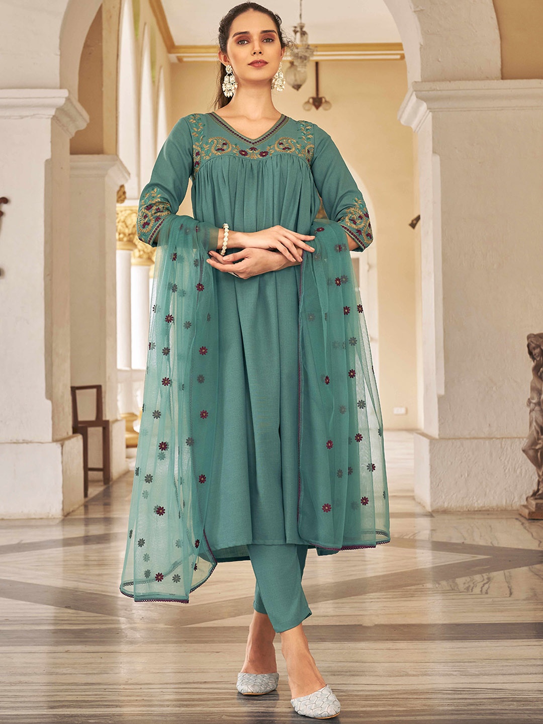 

Tikhi Imli Paisley Yoke Design Empire Thread Work A-Line Kurta with Trousers & Dupatta, Turquoise blue