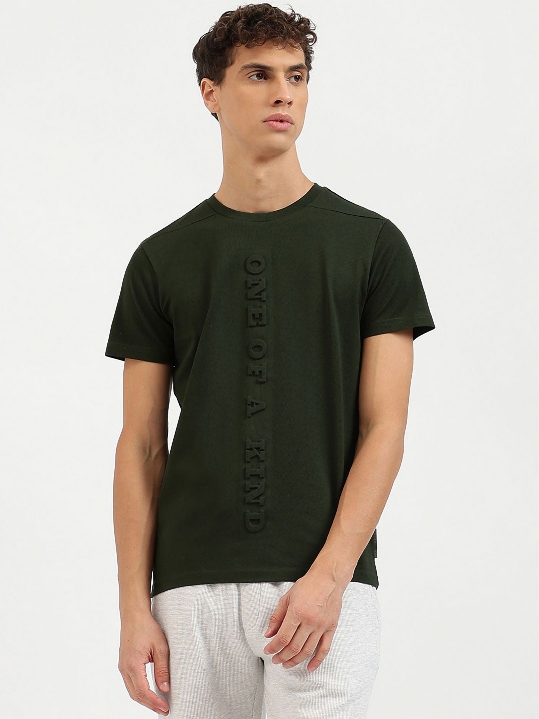 

United Colors of Benetton Men Typography Printed Pure Cotton Pockets T-shirt, Green