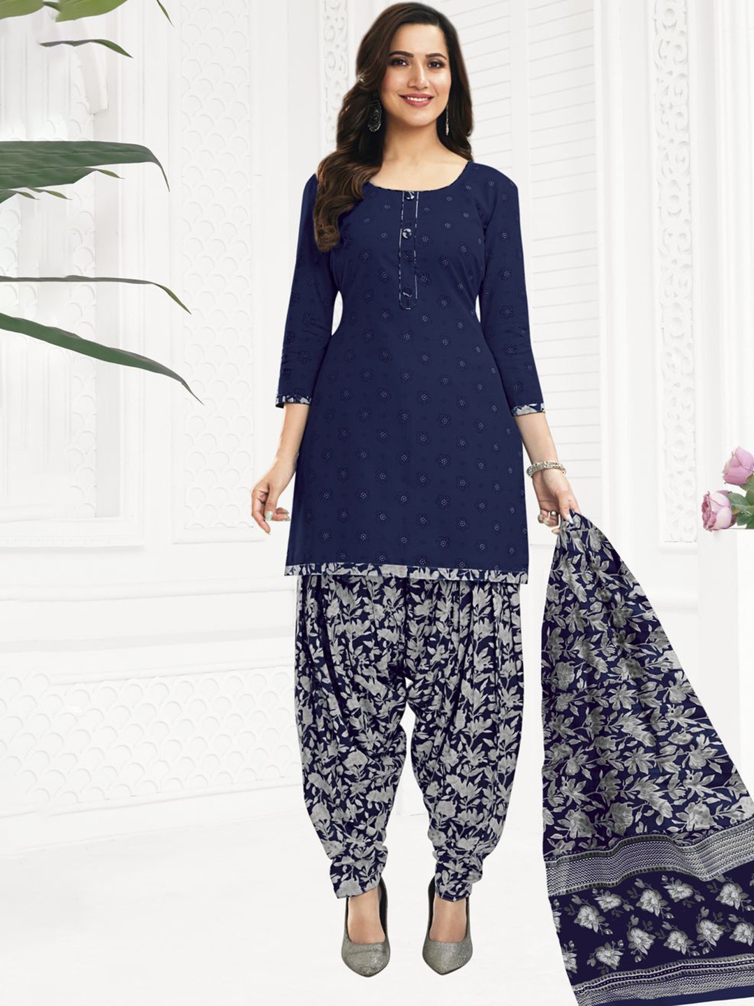 

MIRAAN Floral Printed Pure Cotton Straight Kurta with Patiala & Dupatta, Navy blue