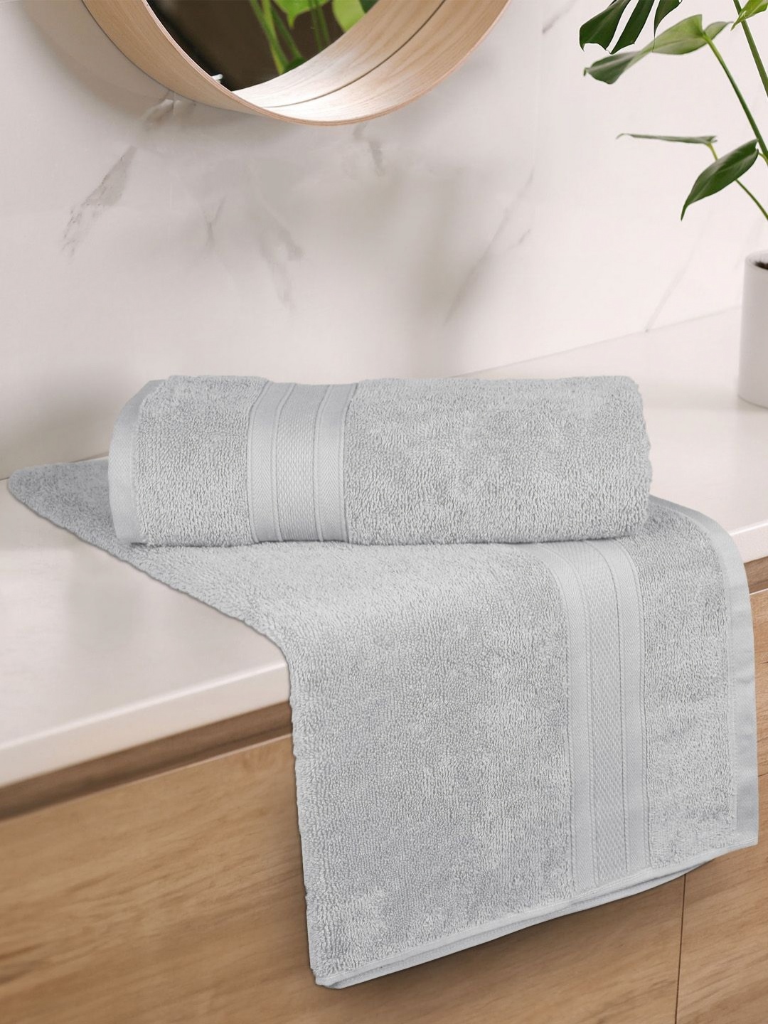 

MYTRIDENT Silver-Toned 2 Pieces Cotton 500 GSM Bath Towel